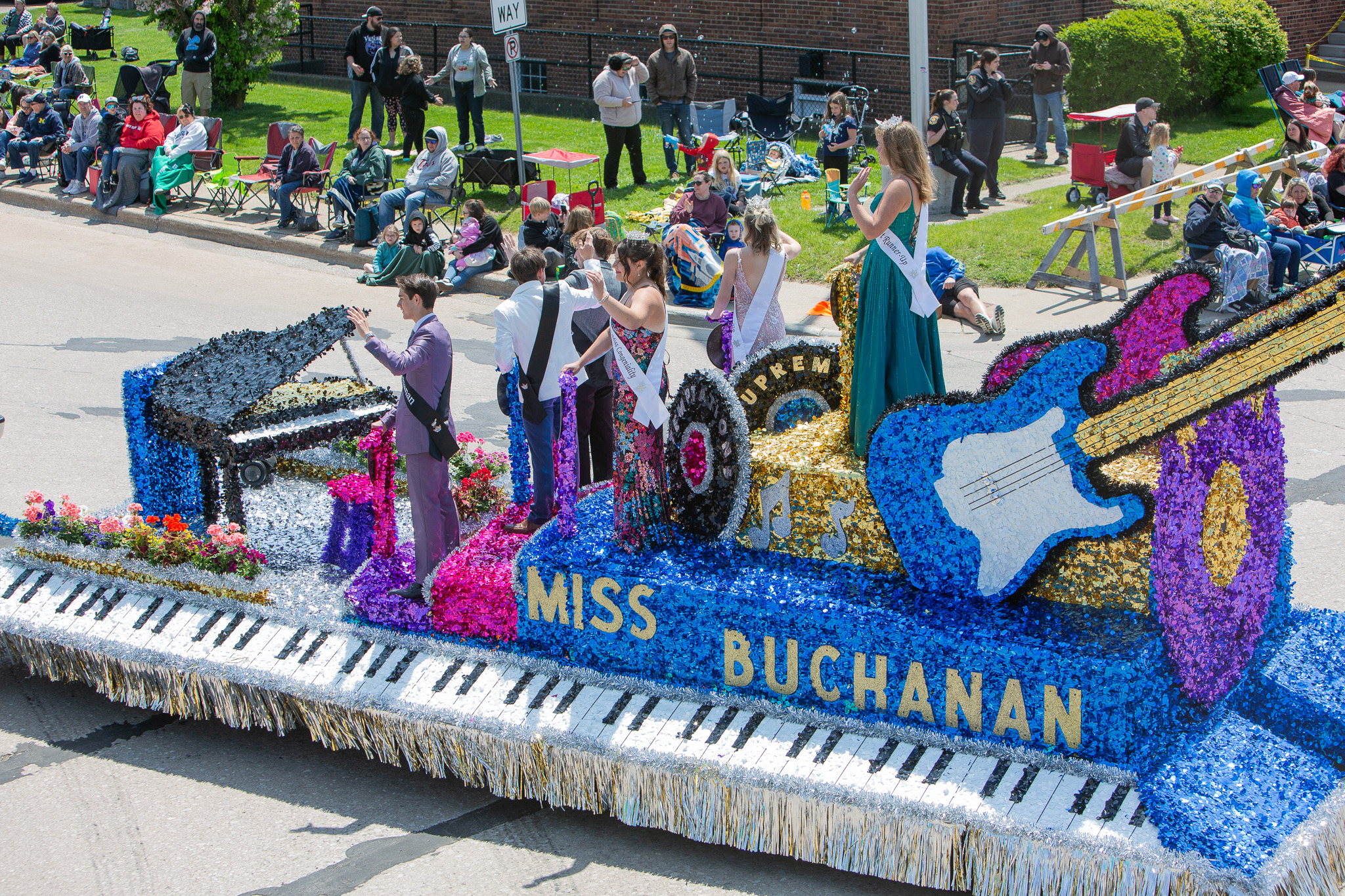Grand Floral Parade – Blossomtime Festival